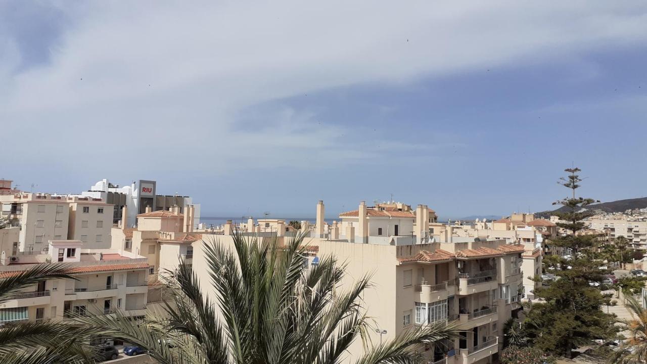 Ferienwohnung Amplio Piso Al Lado De La Playa En Nerja Exterior foto